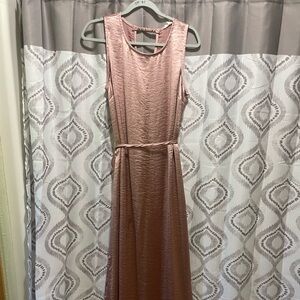 Sold💕Sleeveless light Pink boutique Dress